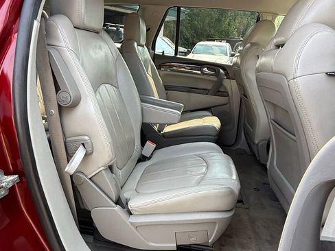 Used 2016 Buick Enclave Leather image 18