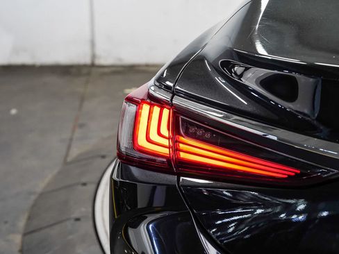Used 2022 Lexus ES 350 w/ Premium Package FWD image 11