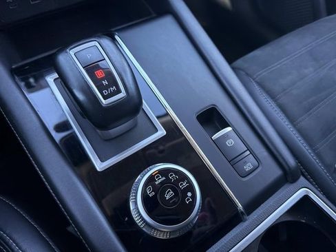 Used 2023 Mitsubishi Outlander SE image 26