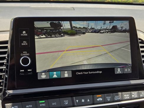 Certified 2026 Honda Odyssey EX-L image 25
