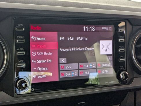 Used 2020 Toyota Tacoma TRD Sport AWD/4WD image 21