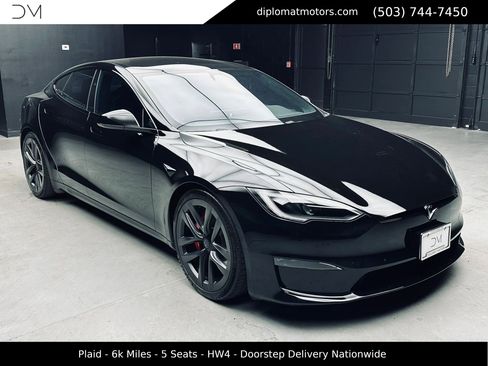 Used 2025 Tesla Model S Plaid AWD/4WD image 8