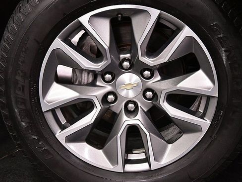 Used 2021 Chevrolet Silverado 1500 LT image 9