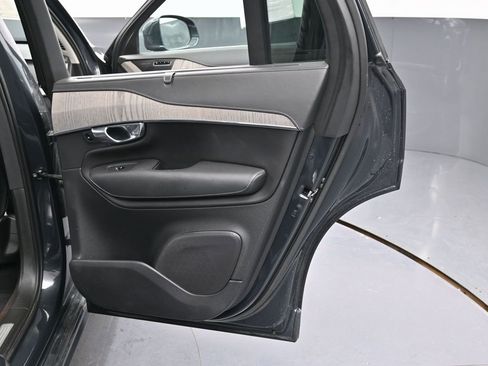Used 2021 Volvo XC90 T8 Inscription w/ Protection Package Premier image 40