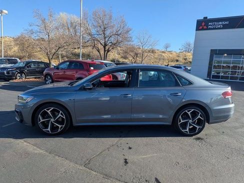 Used 2020 Volkswagen Passat 2.0T R-Line image 6