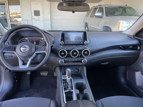 Used 2025 Nissan Sentra SV image 32