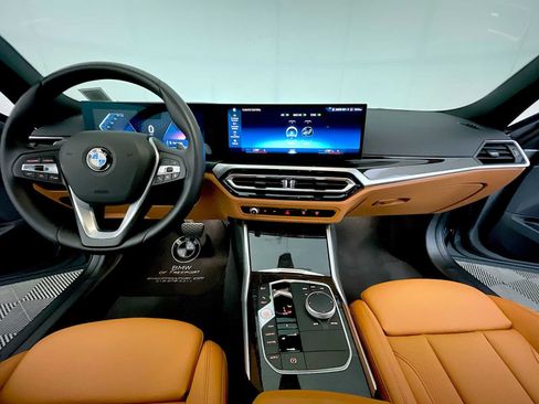 Used 2023 BMW 330i xDrive Sedan w/ Convenience Package AWD/4WD image 19