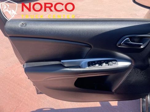 Used 2018 Dodge Journey SE w/ Popular Equipment Group image 15