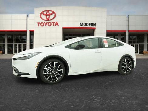 New 2026 Toyota Prius Plug-In Hybrid image 6