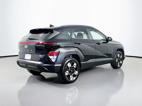 Used 2025 Hyundai Kona SEL image 8
