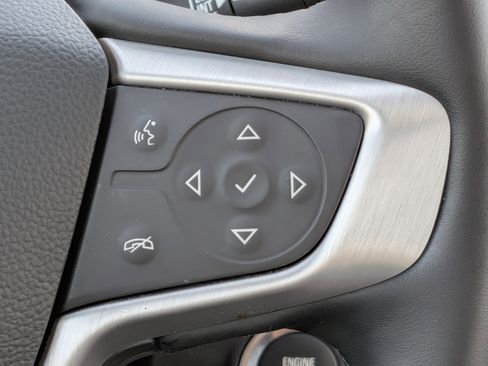 Certified 2024 GMC Terrain SLT image 27