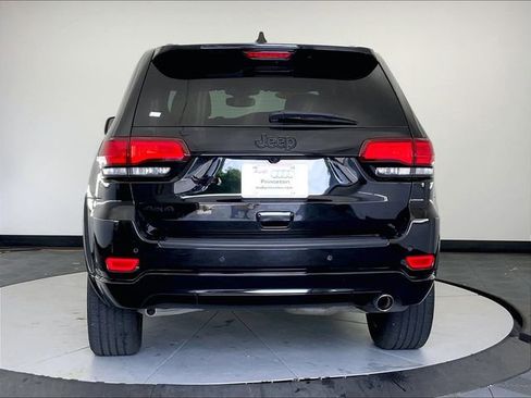 Used 2020 Jeep Grand Cherokee Altitude AWD/4WD image 6