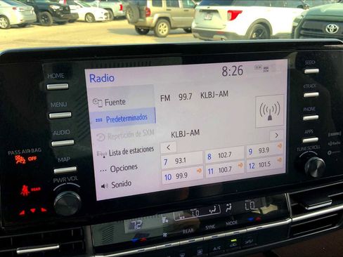 Used 2022 Toyota Sienna LE image 30