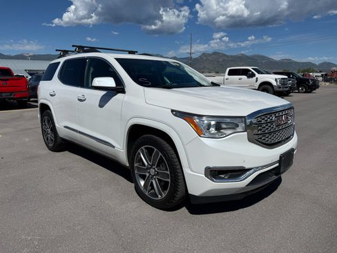 Used 2017 GMC Acadia Denali w/ Technology Package AWD/4WD image 1