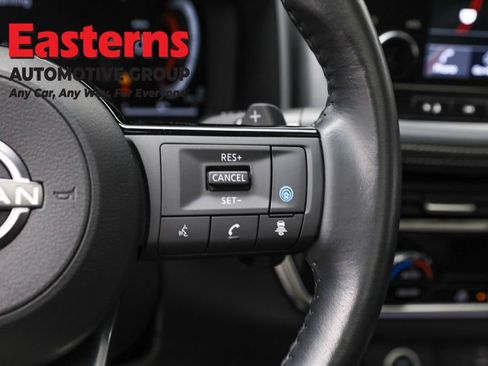 Used 2023 Nissan Rogue Platinum image 16