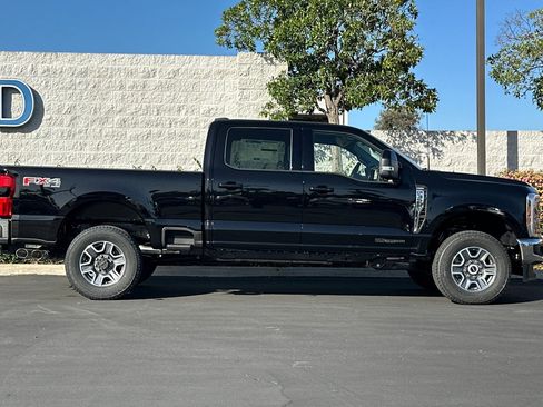 New 2026 Ford F350 Lariat w/ FX4 Off-Road Package image 3