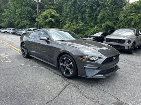 Used 2020 Ford Mustang Coupe RWD image 4