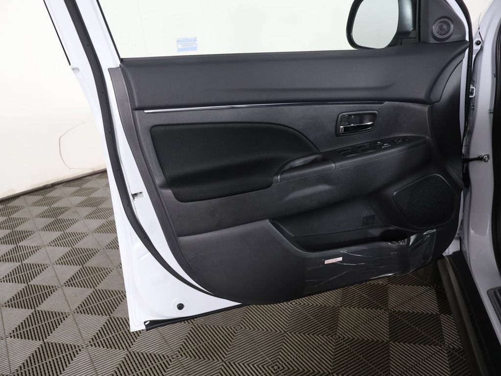 New 2027 Mitsubishi Outlander Sport ES AWD/4WD image 19