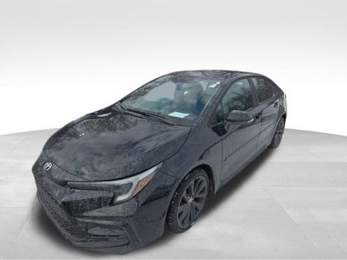 Used 2024 Toyota Corolla SE image 11