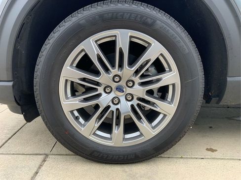 Used 2025 Ford Explorer Active w/ Active Comfort Package image 25