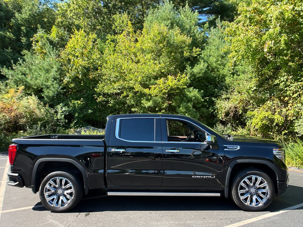 Used 2024 GMC Sierra 1500 Denali w/ Denali Reserve Package AWD/4WD image 6