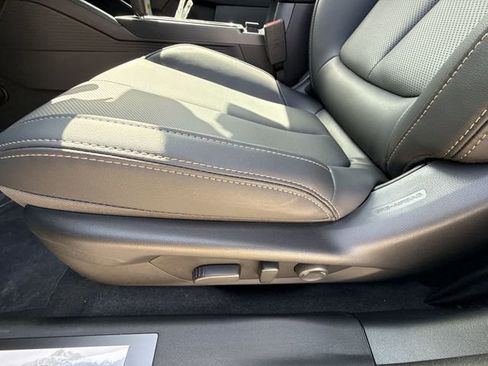 New 2026 Subaru Outback Limited AWD/4WD image 12