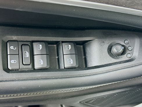 Used 2023 Jeep Grand Cherokee L Limited w/ Trailer Tow Group (B) image 15