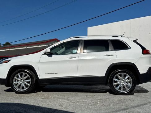 Used 2014 Jeep Cherokee Limited w/ Technology Group image 6