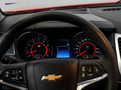 Used 2015 Chevrolet SS image 22