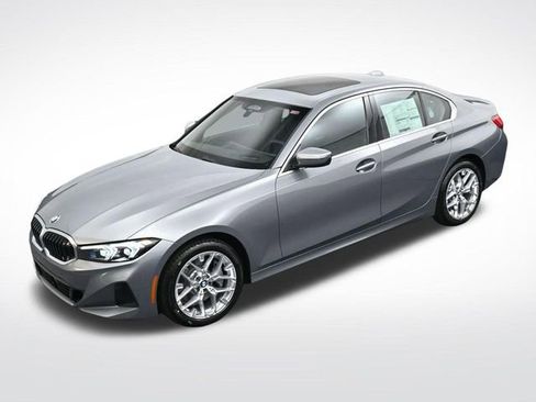 New 2026 BMW 330i xDrive Sedan w/ Premium Package AWD/4WD image 25