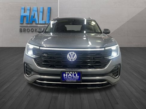 Certified 2025 Volkswagen Atlas SEL Premium R-Line image 9