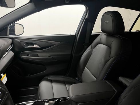 New 2026 Buick Envista Sport Touring w/ Convenience I Package FWD image 23
