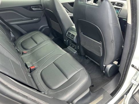 Used 2019 Jaguar F-PACE R-Sport AWD/4WD image 32