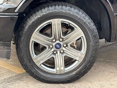 Used 2018 Ford F150 Lariat w/ Equipment Group 502A Luxury AWD/4WD image 31
