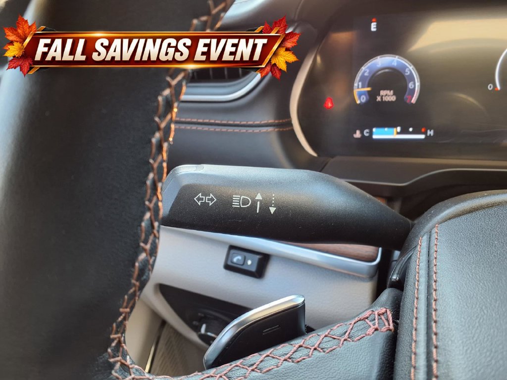 Used 2022 Jeep Grand Cherokee Summit AWD/4WD image 24