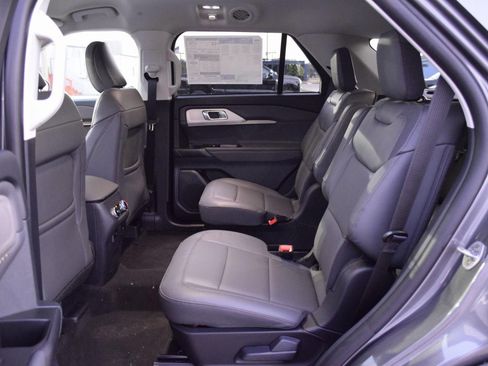 New 2026 Ford Explorer Active w/ Active Comfort Package image 20