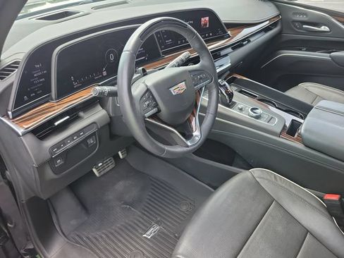 Certified 2023 Cadillac Escalade ESV Premium Luxury w/ LPO, Radiant Package AWD/4WD image 25