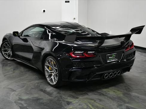 Used 2026 Chevrolet Corvette ZR1 w/ ZR1 Carbon Fiber Aero Package RWD image 11