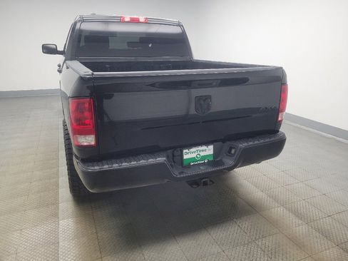 Used 2017 RAM 1500 Express AWD/4WD image 5