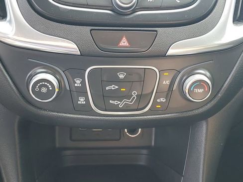 Used 2020 Chevrolet Equinox LT FWD image 25
