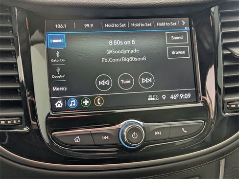 Used 2019 Chevrolet Trax LT w/ LT Convenience Package image 19