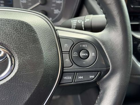 Used 2024 Toyota Corolla SE FWD image 12