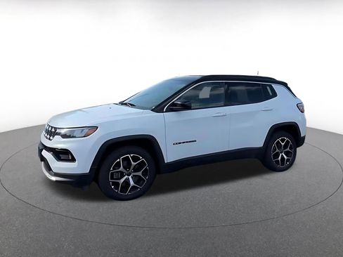 Used 2025 Jeep Compass Limited AWD/4WD image 7