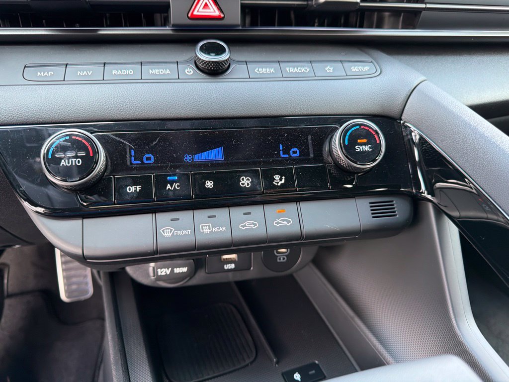 New 2026 Hyundai Elantra SEL FWD image 24
