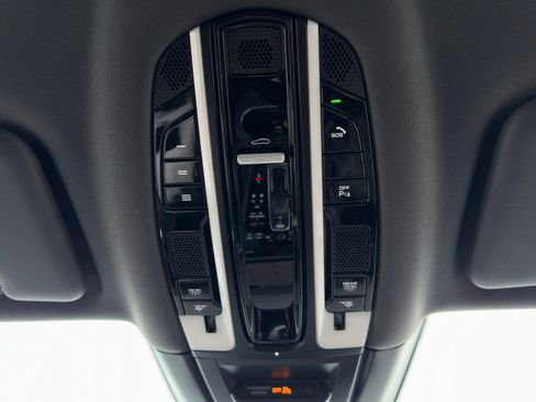 Used 2023 Porsche Cayenne E-Hybrid image 39