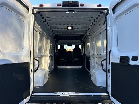 New 2026 RAM ProMaster 2500 image 9