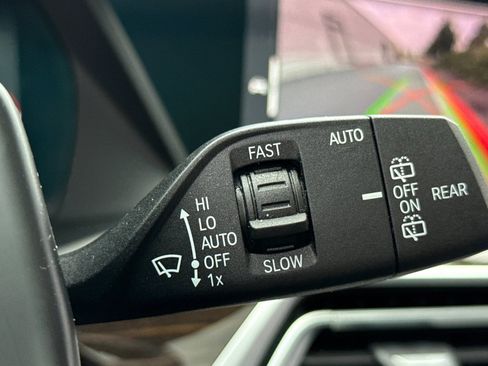 Used 2021 BMW X5 xDrive40i w/ Convenience Package image 32