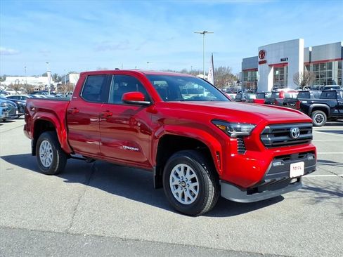New 2026 Toyota Tacoma SR5 image 2