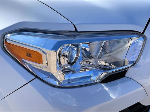 Used 2023 Toyota Tacoma SR image 26