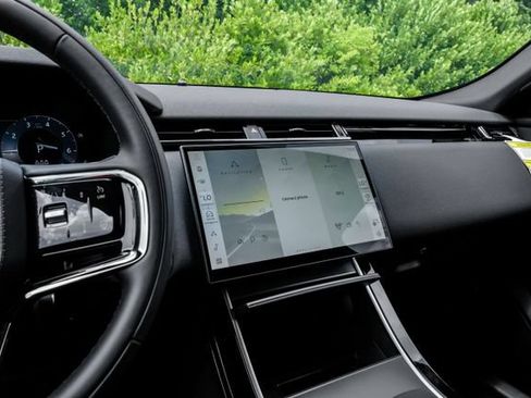 New 2026 Land Rover Range Rover Velar S AWD/4WD image 31